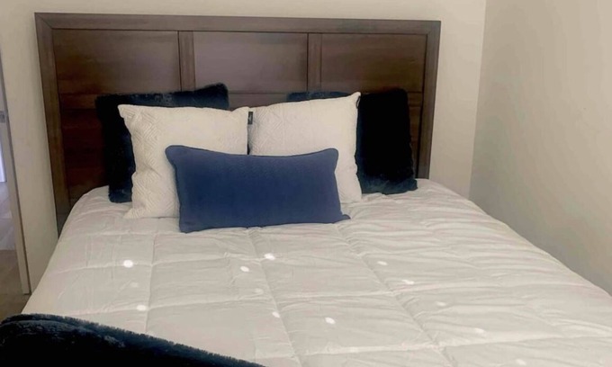 Colton House | Beautiful Mountain View home