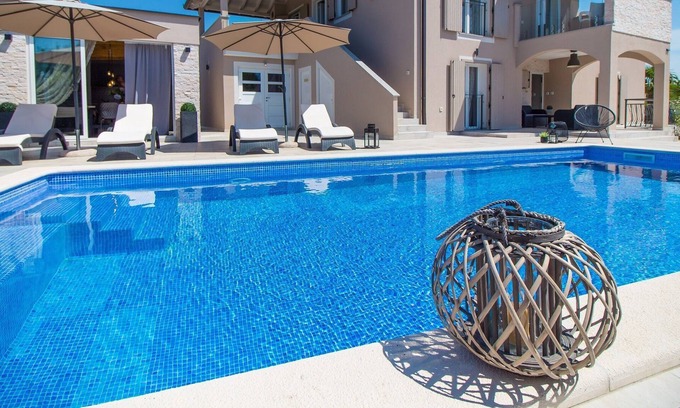Becici Cabin | Beautiful newly built holiday house with two separate units with private pool