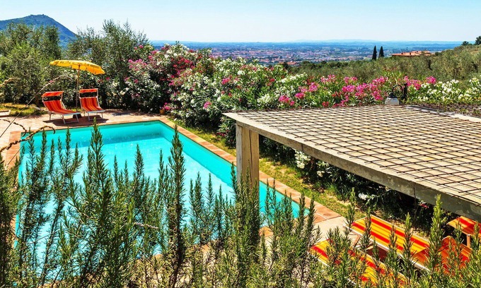 Pieve a Nievole Villa | Beautiful private villa with hot tub, A/C, WIFI, private pool, TV, patio and pets allowed