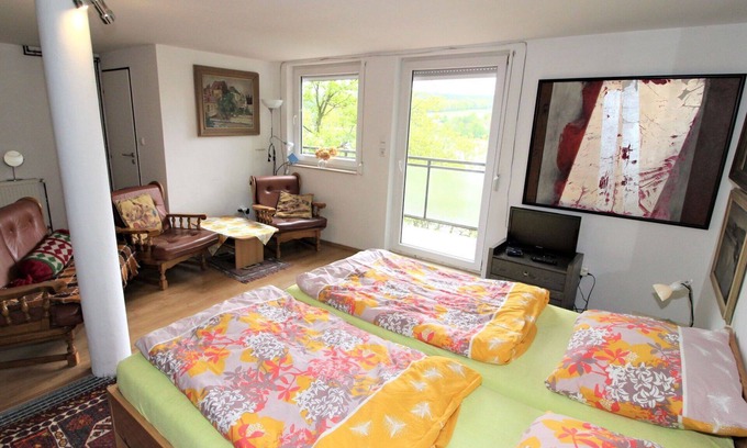 Neznasov House | Beautiful private villa for 5 guests with WIFI, A/C, TV, terrace, pets allowed and panoramic view