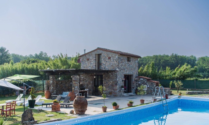 Castelvecchio House | Beautiful private villa with A/C, WIFI, private pool, hot tub, TV, terrace and pets allowed