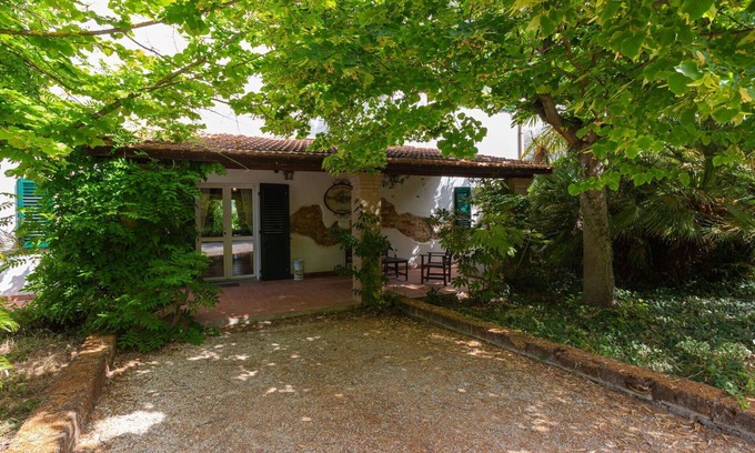 Tortoreto House | Beautiful private villa for 10 people with WIFI, private pool, TV, terrace and pets allowed