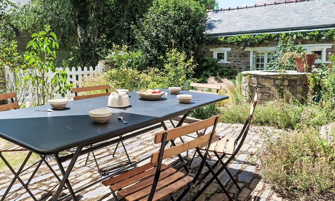 Tremeven Villa | Beautiful private villa for 6 guests with WIFI