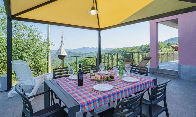 Maissana House | Beautiful private villa for 6 people with WIFI, A/C, TV and terrace