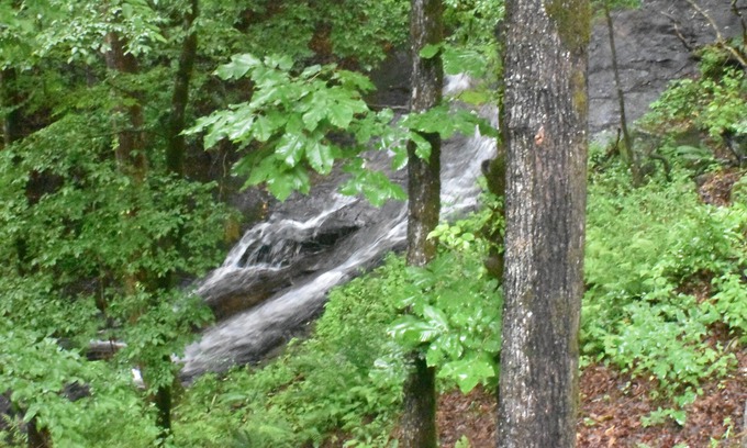 Hiawassee Cabin | Beautiful River/Waterfall Cabin 13 miles to Helen 6 miles to Hiawassee