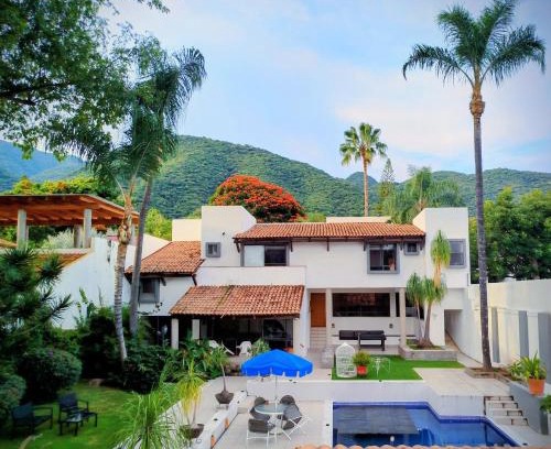 Ajijic Apartment | Beautiful Rooms at Villa La Floresta