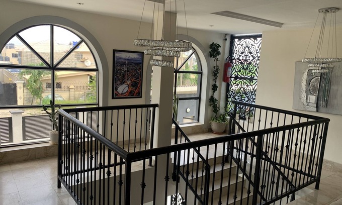 Lekki Phase 1 Apartment | Beautiful Short-let Apartment in Lekki Phase 1