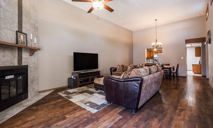 Northeast Heights House | Beautiful Townhome in NE Albuquerque