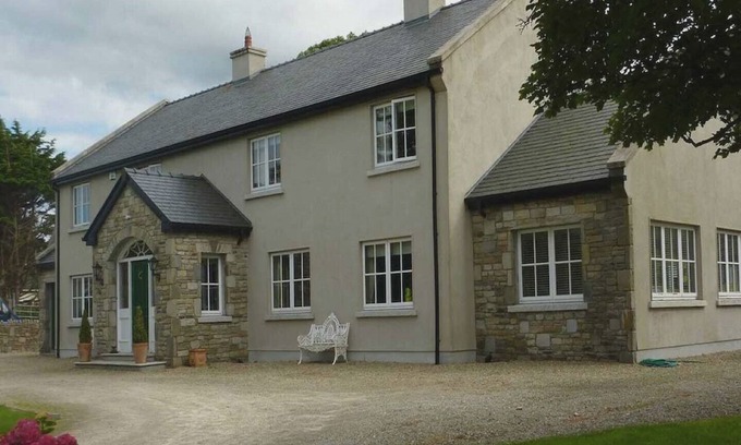 Murrisk House | Beautiful views surrounding Croagh Patrick Lodge