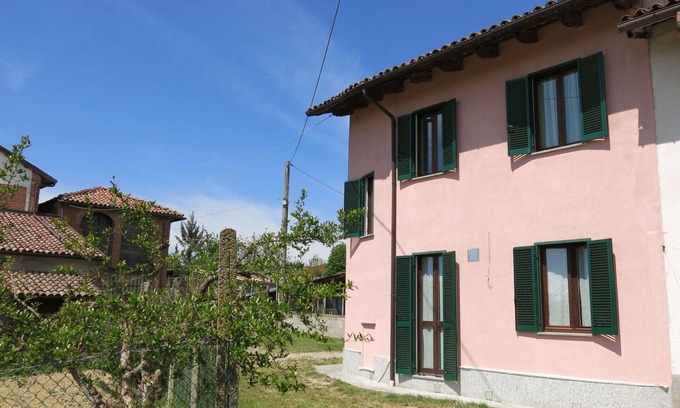 Cortiglione House | Beautiful villa for 5 guests with WIFI, TV and patio