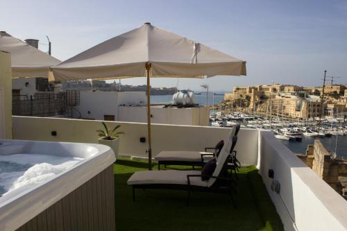 Birgu Apartment | BEBIRGU PALAZZINO LUXURY 2 jacuzzi to share