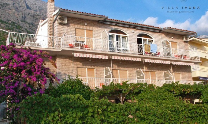 Baska Voda Bed & Breakfast | Bed and Breakfast Ivona