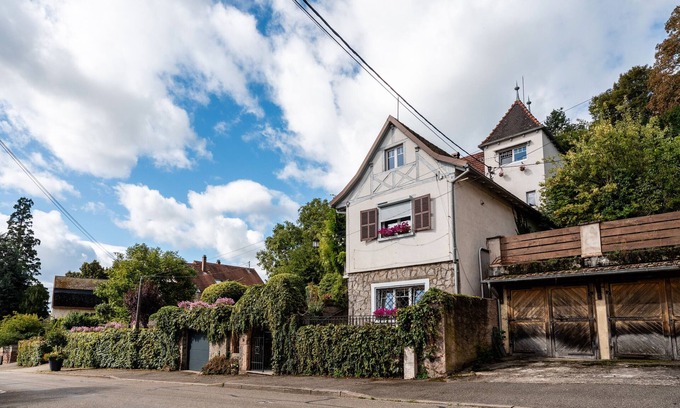 Barr Bed & Breakfast | Bed and Breakfast 'Roteluft - Pablo' with Private Terrace and Wi-Fi