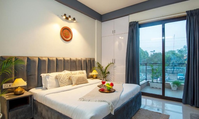 Gurugram Apartment | BedChambers Serviced Apartment, Medicity