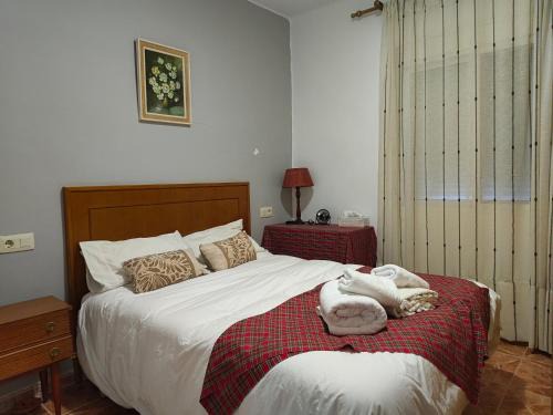 Lliria House | Bedroom with private bathroom One Bedroom Family Suite in forest with good view 80m2 large swimming pool in music city Lliria The garden and swimmingpool and garden are shared