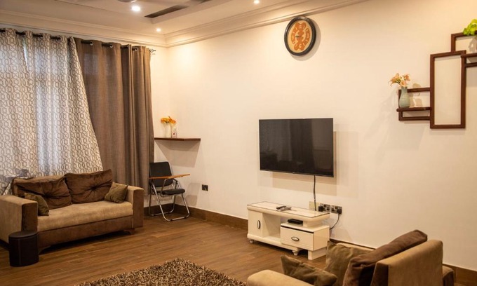 Koforidua Apartment | Bee Three 7