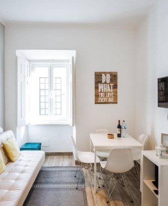 Alfama Apartment | BeHappy Apartments