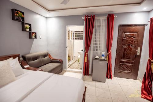 Accra Hotel | Bella Ella Hotel & Event Center