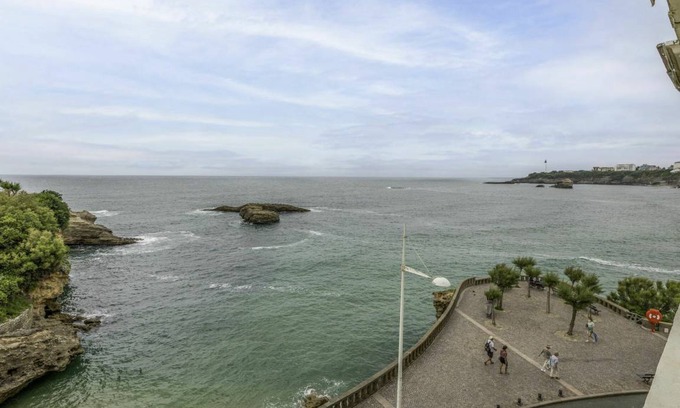 Biarritz City Centre Apartment | Bellevue Plage 165.3