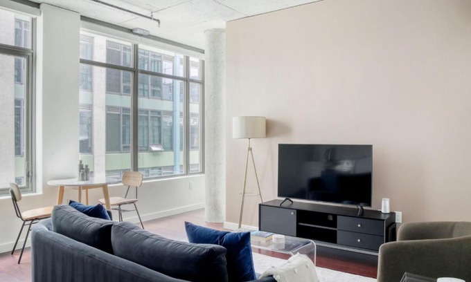 Belltown Apartment | Belltown 1br wgym nr park SEA-643