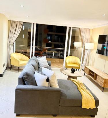 Durban Point Apartment | Ben's Stylish Lake View Apartment
