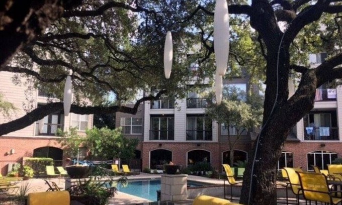 Bouldin Condo | Best Austin Location, Pool, Style + Lots of Extras