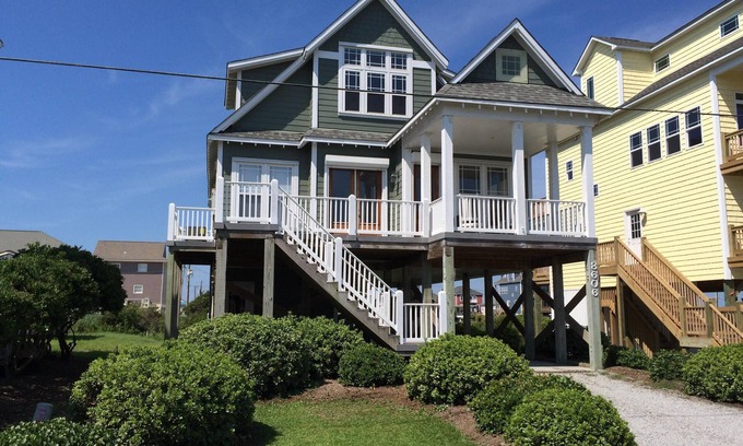 North Topsail Beach House | Best Deal on the Beach!