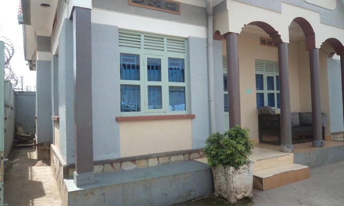 Ruhengeri Bed & Breakfast | Best home Guest house