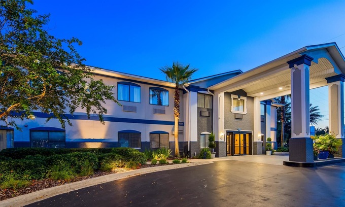 Atlantic Beach Hotel | Best Western Mayport Inn and Suites