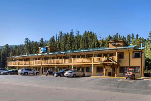 Red River Hotel | Best Western Rivers Edge