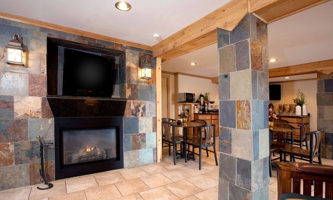 Wheatland Hotel | Best Western Torchlite
