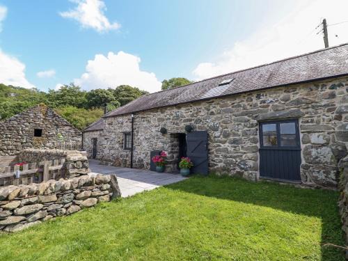 Llanfair House | Beudy Bach