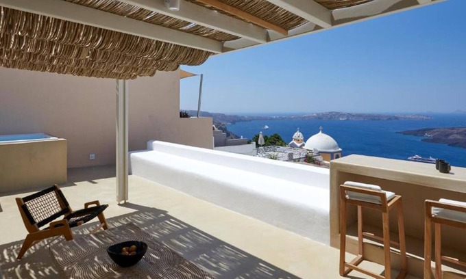 Fira Apartment | BH551 - C - Suite Santorini