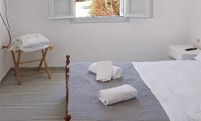 Kamari Apartment | BH973 - C - Suite Santorini