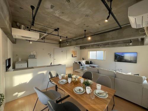 Hiroshima City Centre Apartment | bHOTEL M's lea - Spacious Family apartment next to Peace Park