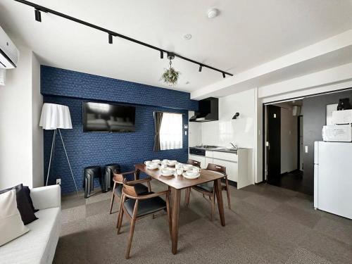 Hiroshima City Centre Apartment | bHOTEL Nagomi - Large 2BR Apt City Center for 10 Ppl