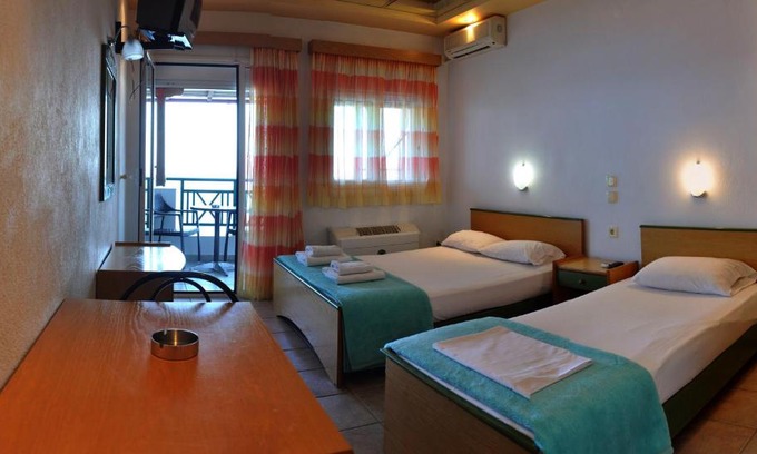 Kallithea Apartment | Big Blue Studios
