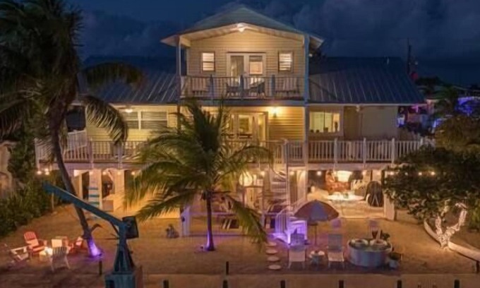 Stillwright Point House | Bikini Bottom-Luxury Water Front