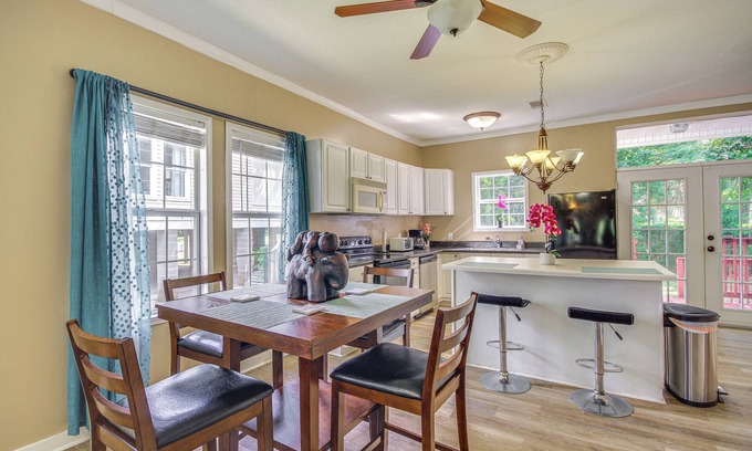 Biloxi House | Biloxi Home: Walk to Fishing & 2 Mi to Beach!