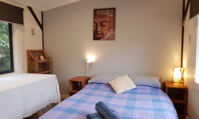 The Pocket Cabin | BIRDSONG: Cute Cabin in nature in Byron Bay Hinterland. 12mins to beach!