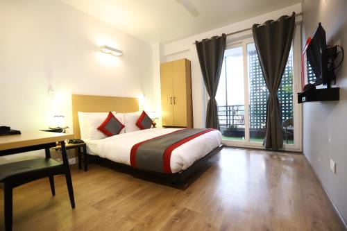 Gurugram Hotel | BK Studio And Rooms Near Huda City Centre