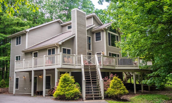 Blakeslee House | Black Bear Lodge: Lake Access Home w/ Community Indoor Pool