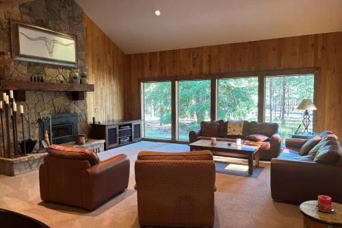 Black Butte Ranch House | Black Butte Ranch 208