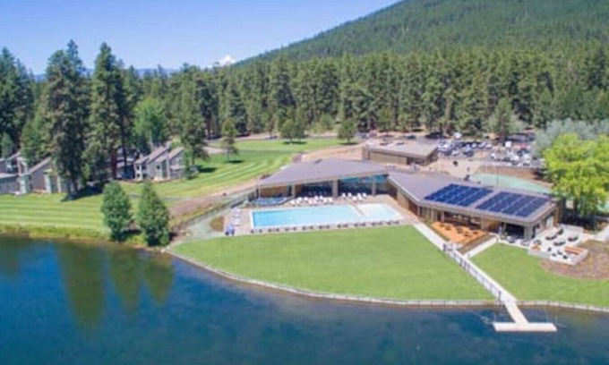 Black Butte Ranch House | Black Butte Ranch "Trip House" On the Golf Course
