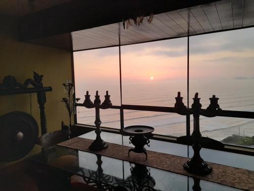 Santa Cruz Apartment | Black Shark Apartments