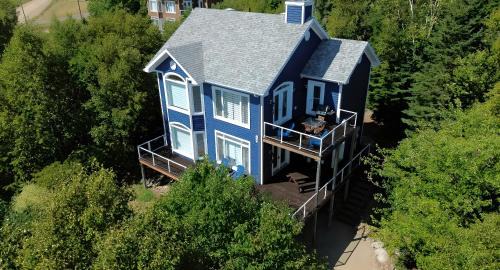 Petite-Riviere-Saint-Francois House | Bleuzen appartement du haut