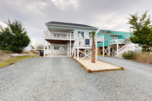 Holden Beach House | Blessed Waves
