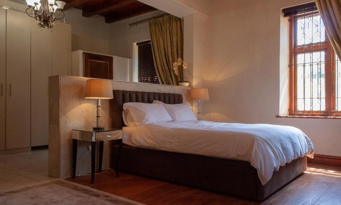 Eikenbosch House | Bloemendal Wine Estate Accommodation