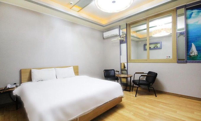 Gwangsan-gu Hotel | Blue Motel