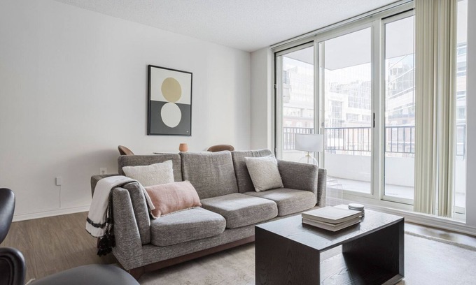 Ballston Apartment | Blueground | Ballston, pool, nr Arlington Cemetery